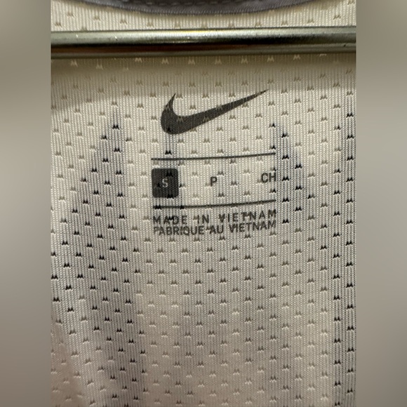 Nike running jacket - Picture 7 of 11